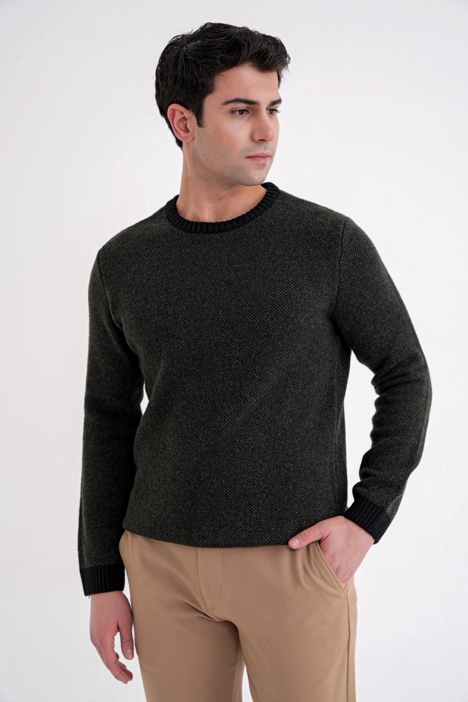 Slim Fit Renkli Ribanalı Siyah Haki Yünlü Bisiklet Yaka Triko Kazak TR 890