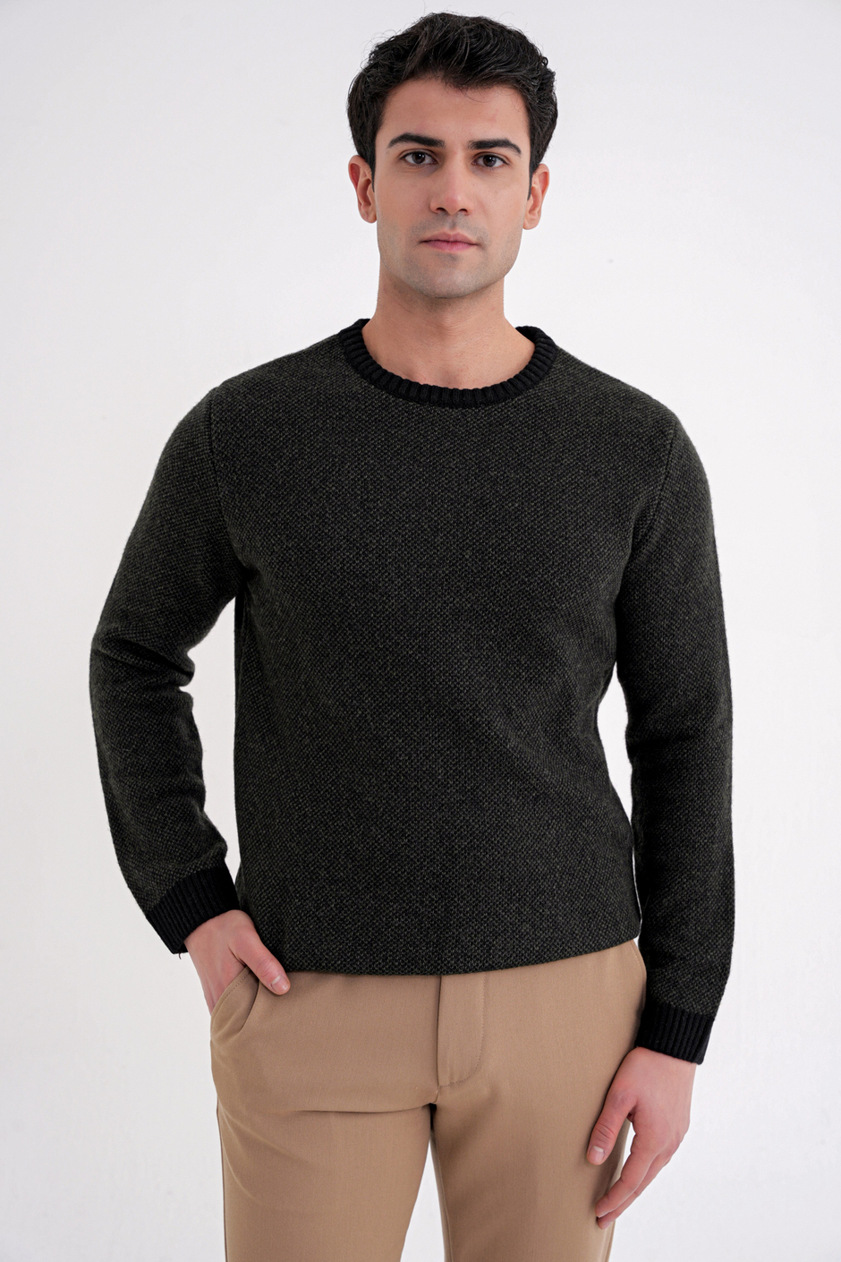 Slim Fit Renkli Ribanalı Siyah Haki Yünlü Bisiklet Yaka Triko Kazak TR 890