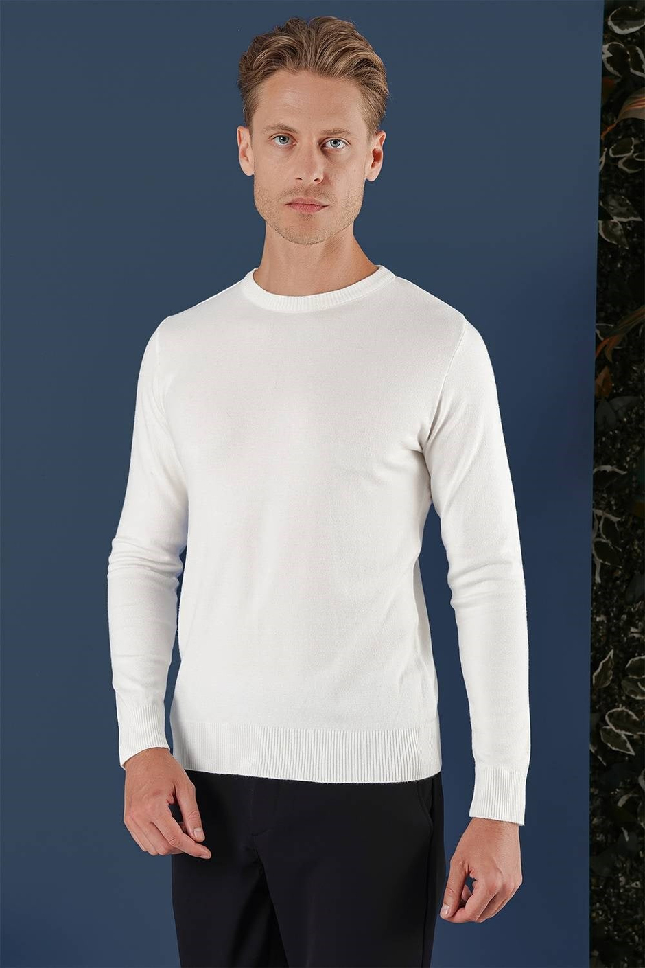 Slim Fit Ribanalı Düz Ekru Yünlü Bisiklet Yaka Triko Kazak TR 858