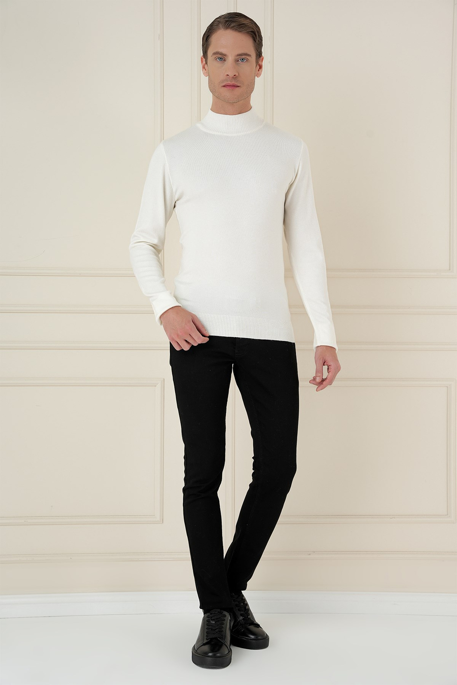 Slim Fit Ribanalı Düz Ekru Yünlü Yarım Balıkçı Triko Kazak TR 899