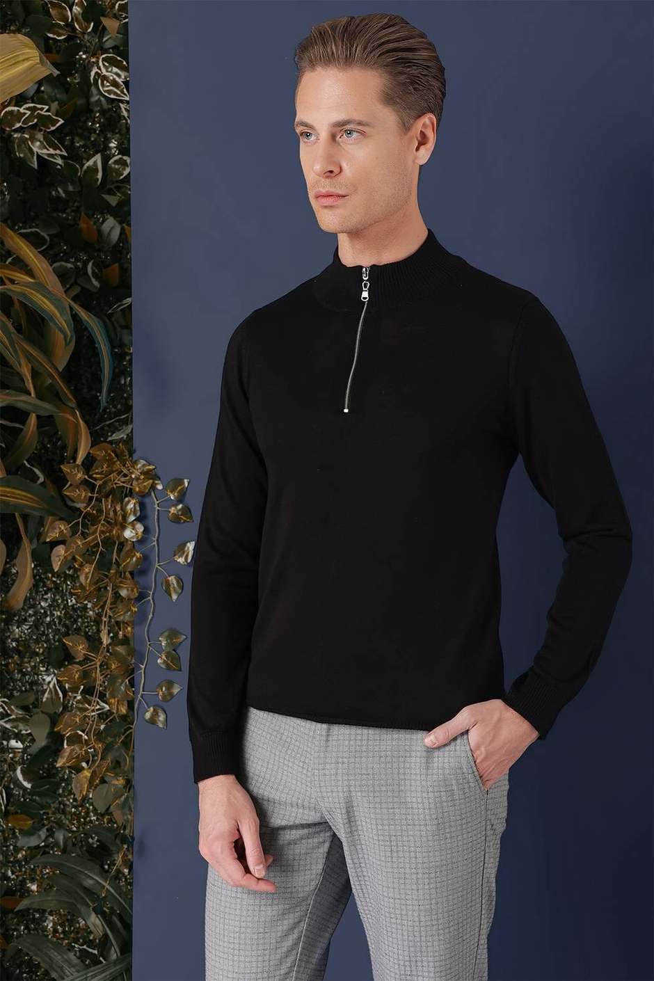 Slim Fit Ribanalı Fermuarlı Yarım Balıkçı Yünlü Siyah Triko Kazak TR 861