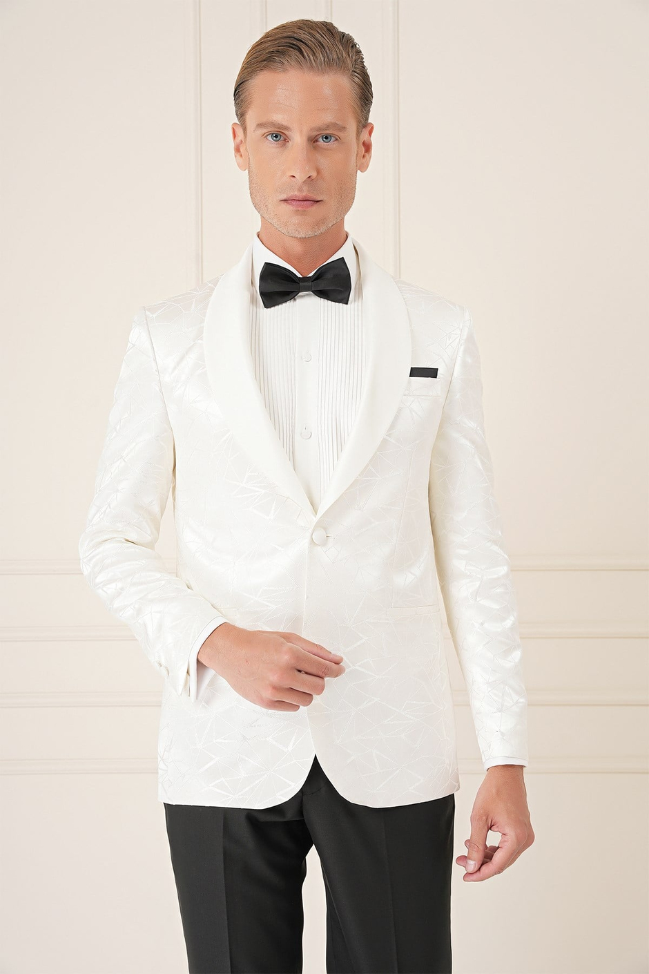 Slim Fit Saten Yaka Çift Yırtmaçlı Tek Düğmeli Krem Damatlık Smokin Ceket Black 036