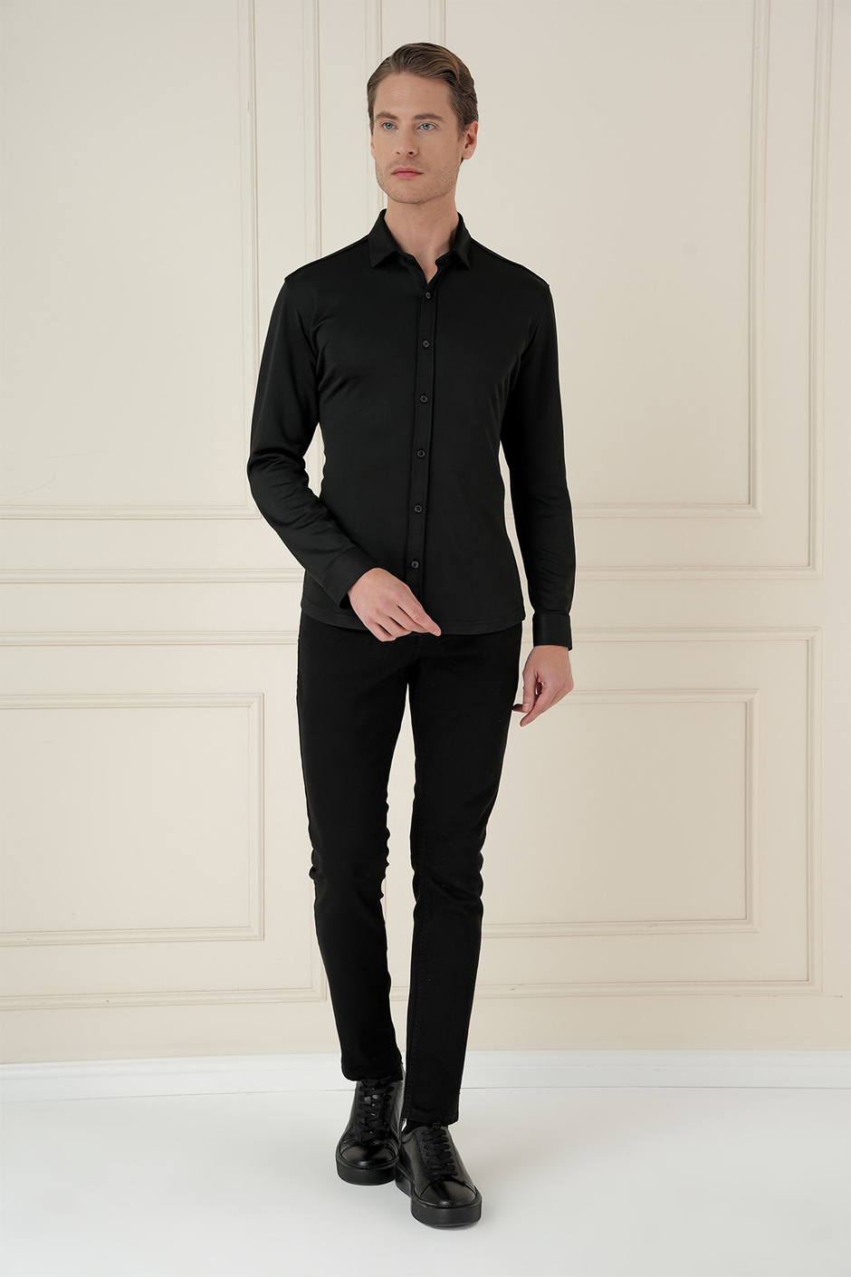 Slim Fit Spor Yaka Cepsiz Pamuklu Siyah Gömlek G 1580