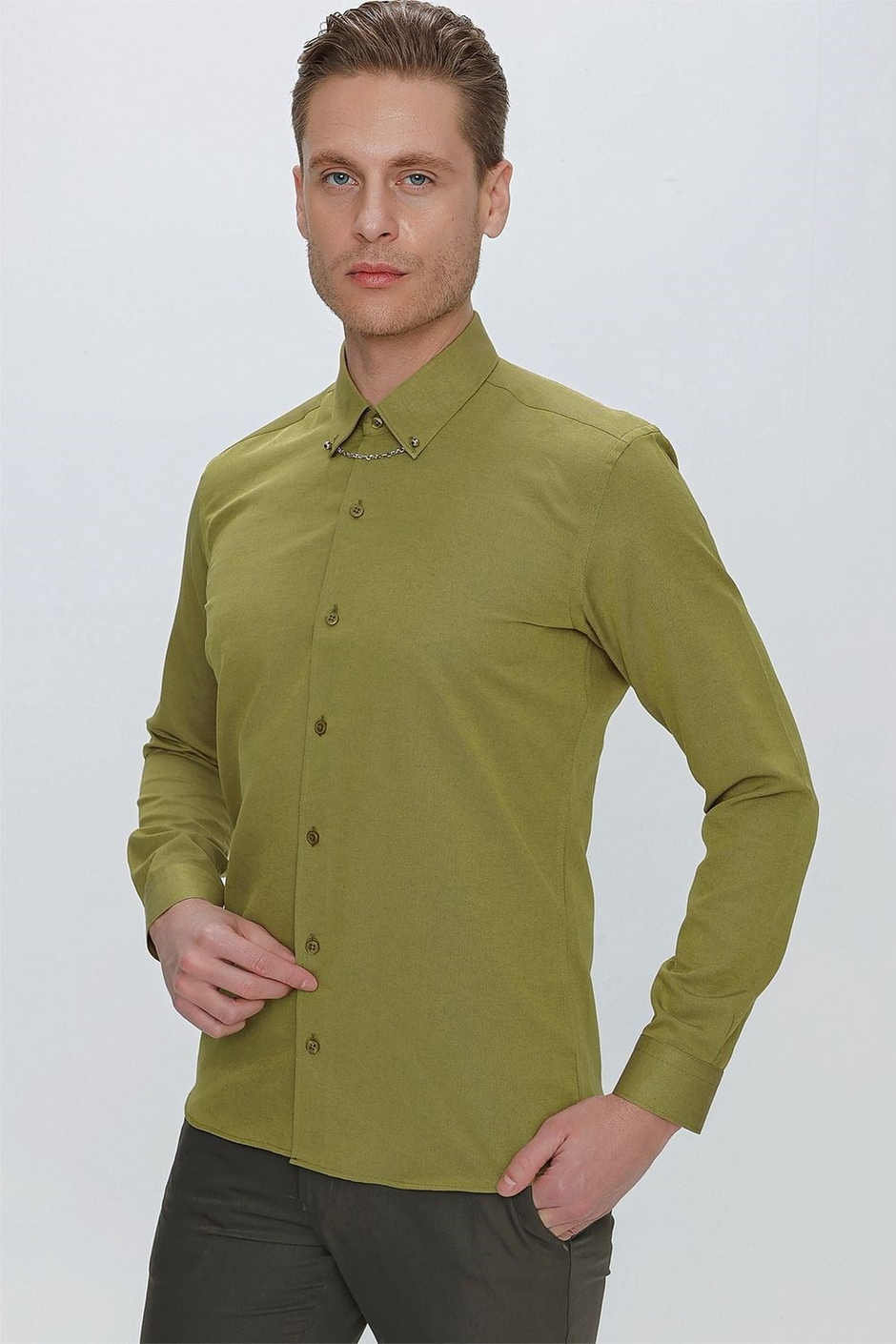 Slim Fit Yaka Zincirli ve Düğmeli Pamuklu Hardal Gömlek GK 664