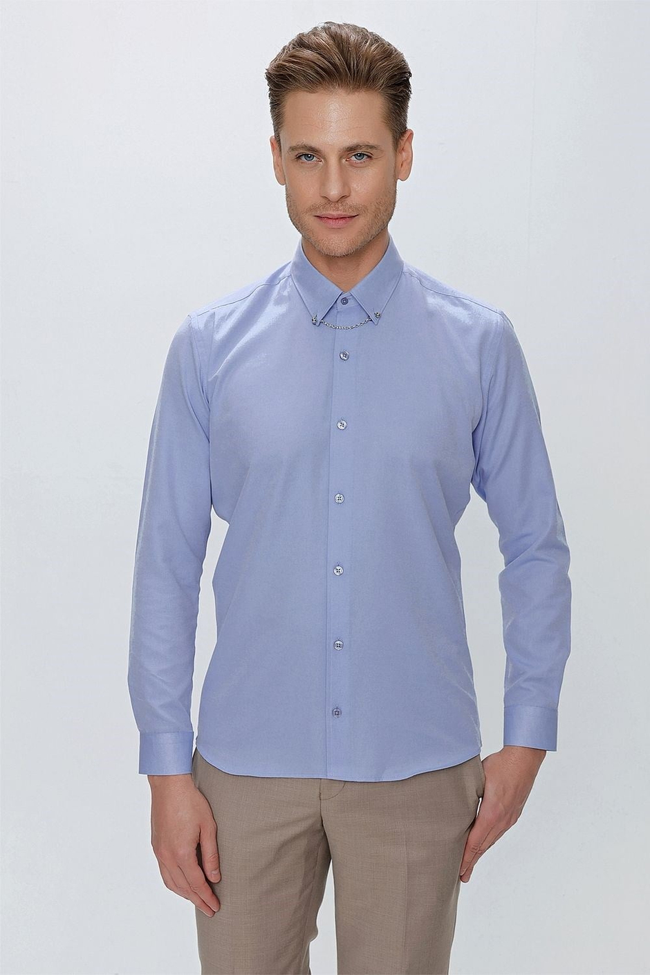 Slim Fit Yaka Zincirli ve Düğmeli Pamuklu Mavi Gömlek GK 664
