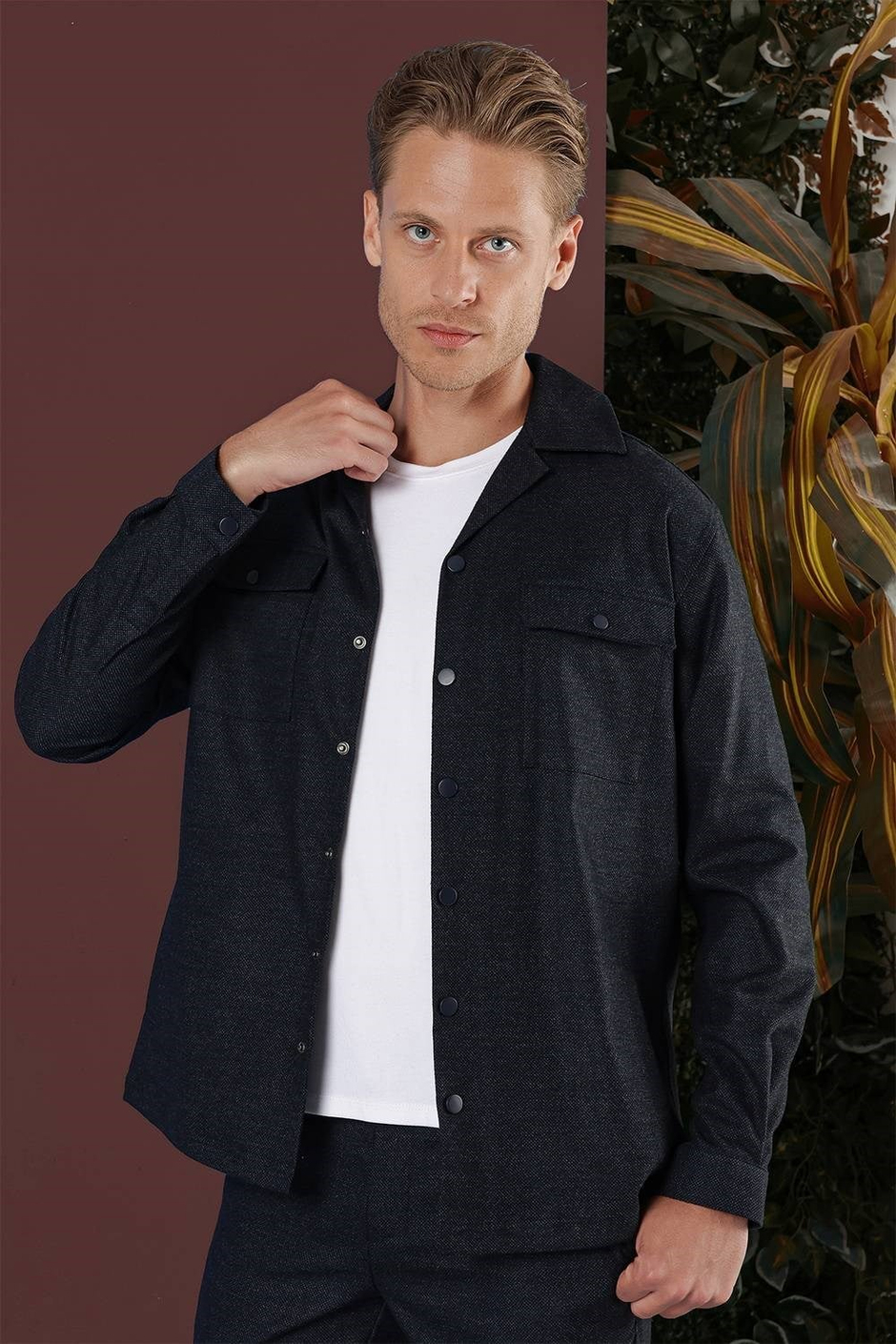 Slim Fit Yan Cepli Çıtçıtlı Apaş Yaka Lacivert Gömlek Ceket G 1560