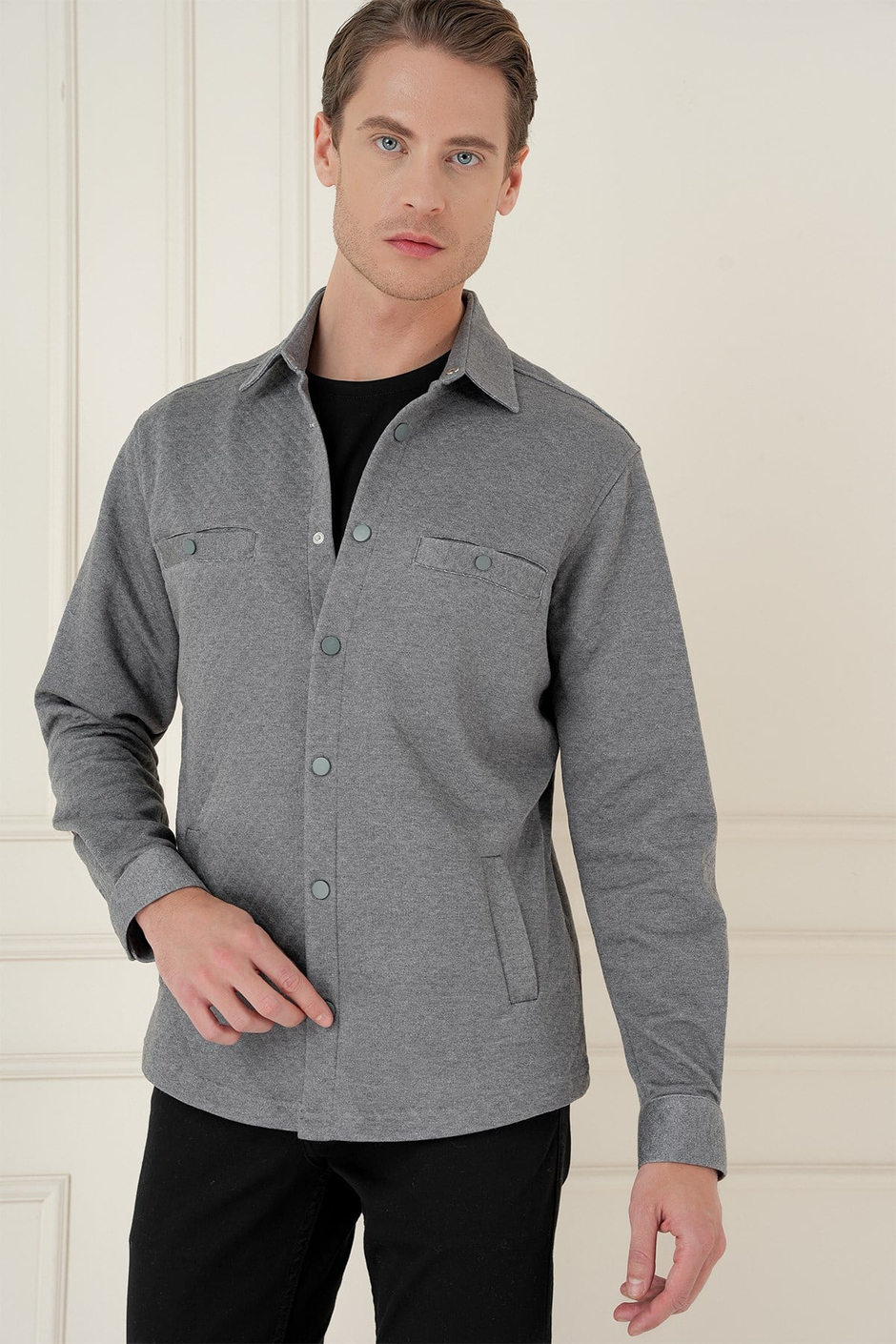 Slim Fit Yan Cepli Çıtçıtlı Kapitone Dokuma Gri Gömlek Ceket G 1581