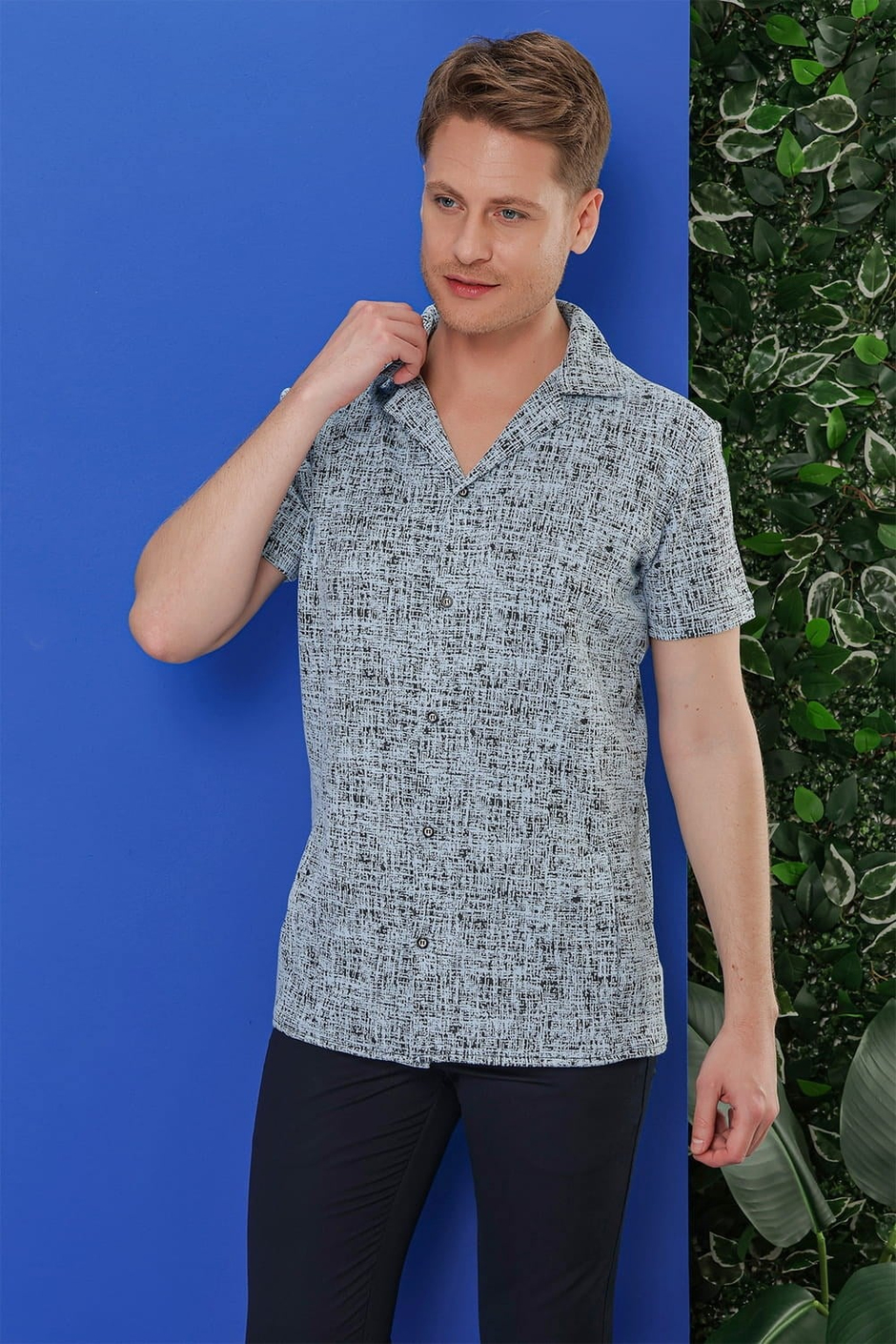 Slim Fit Yandan Cepli Apaş Yaka Kısa Kollu Mavi Gömlek G 1535