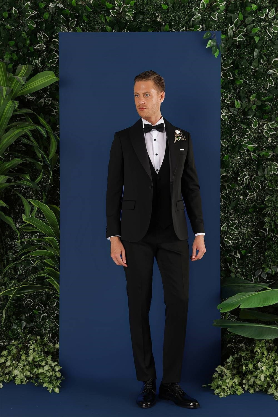 Slim Fit Yelekli Çıkarılabilir Saten Yaka Siyah Damatlık Smokin Takım Black 070
