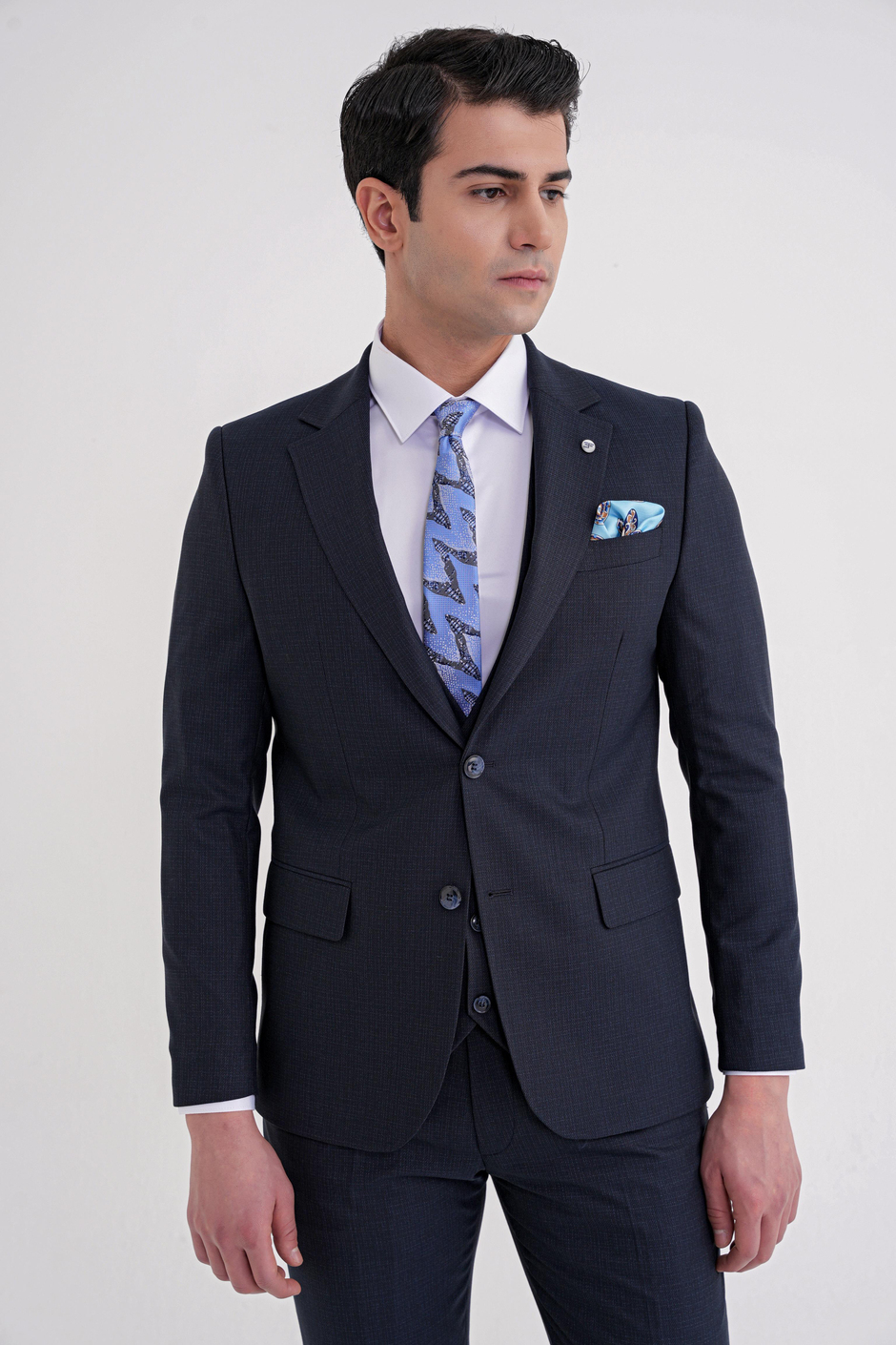 Slim Fit Mono Yaka Çift Yırtmaç Armürlü Esnek Yünlü Lacivert Yelekli Klasik Takım Elbise TK 933