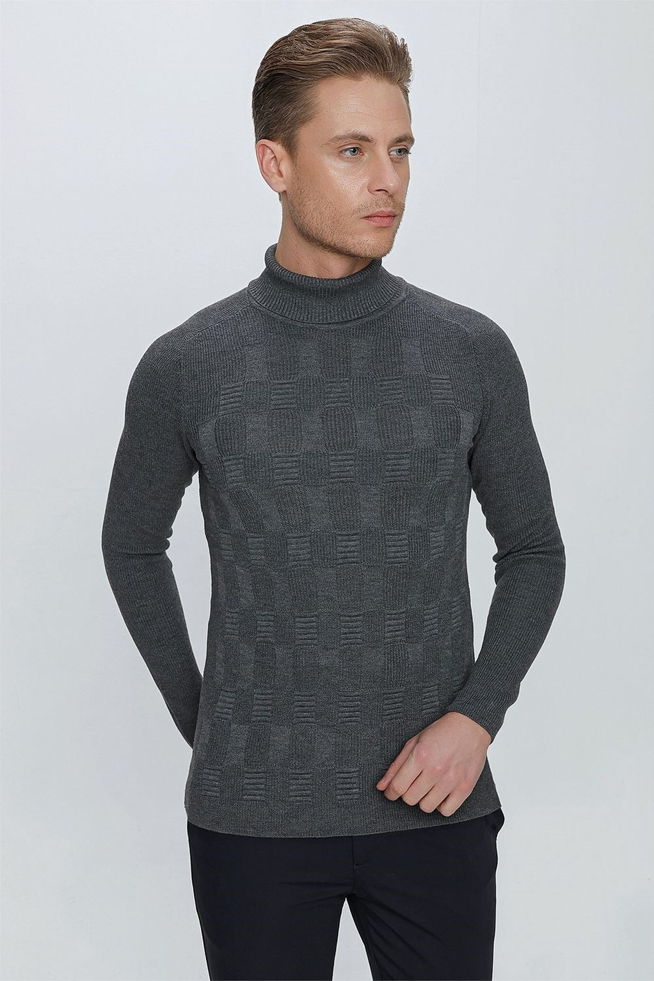 TR 852 Slim Fit Antrasit Klasik Triko