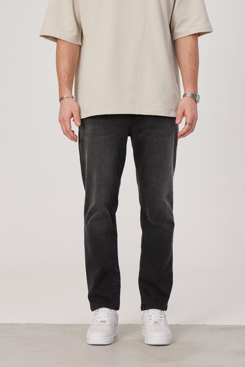 15990 Düz Kesim Füme Jean