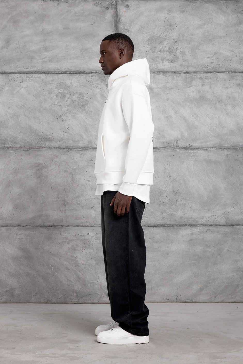 Beyaz CAR BASKI KAPÜŞONLU OVERSIZE SWEATSHIRT