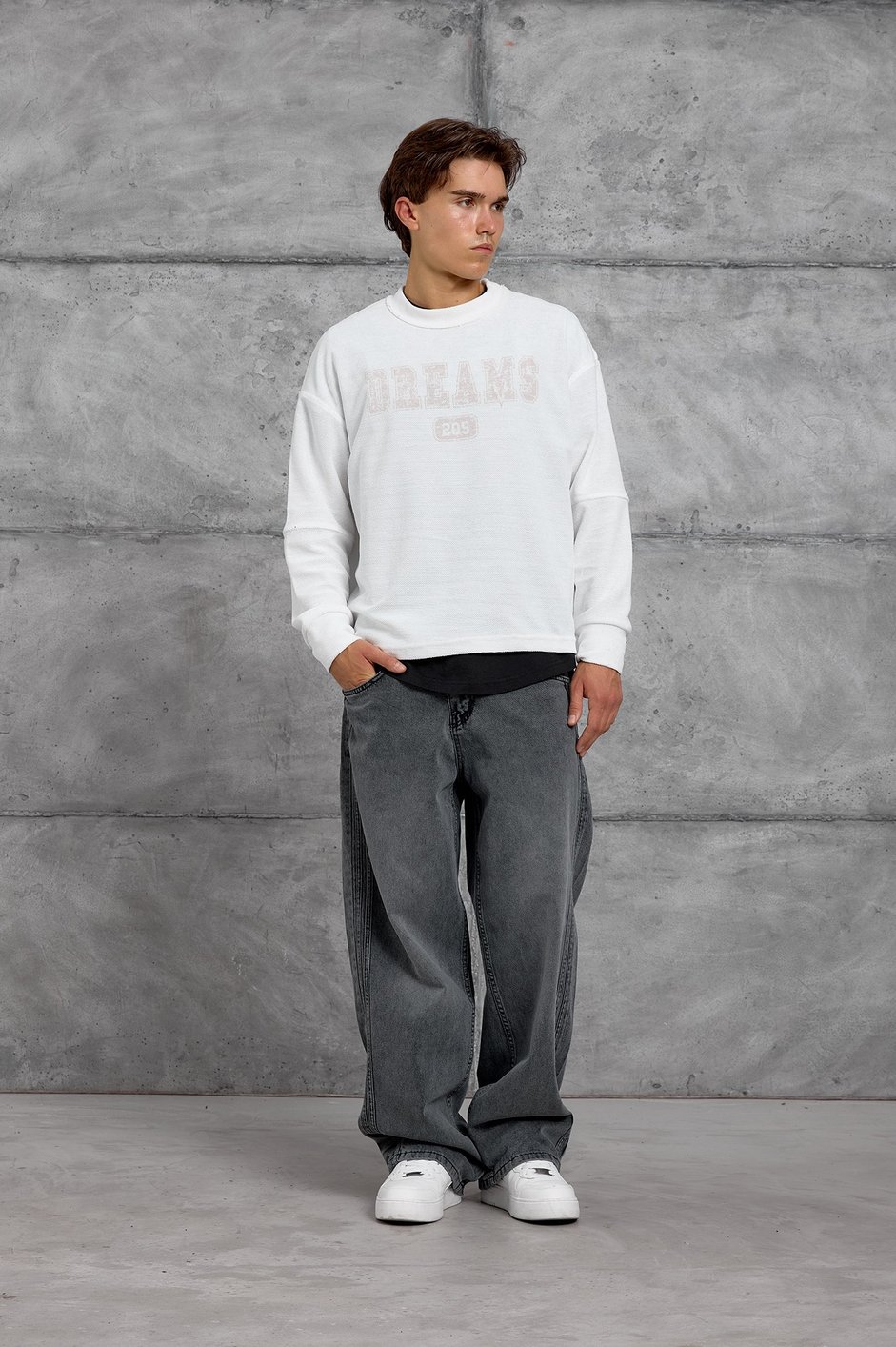 Beyaz DREAMS BASKI DOKUMA KUMAŞ OVERSIZE SWEATSHIRT
