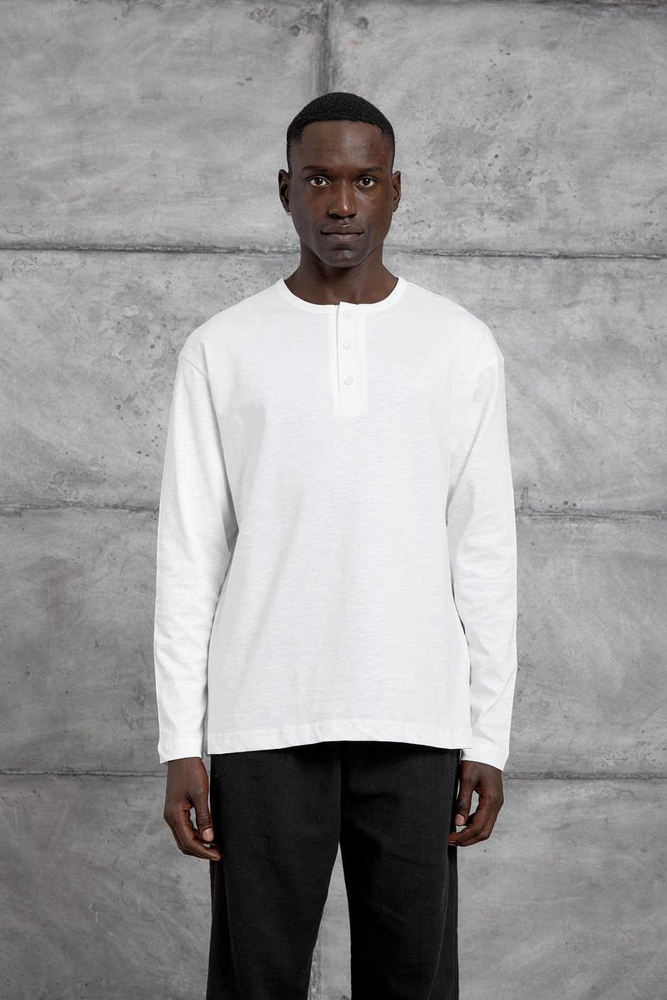 Beyaz DÜĞMELİ OVERSIZE SWEATSHIRT