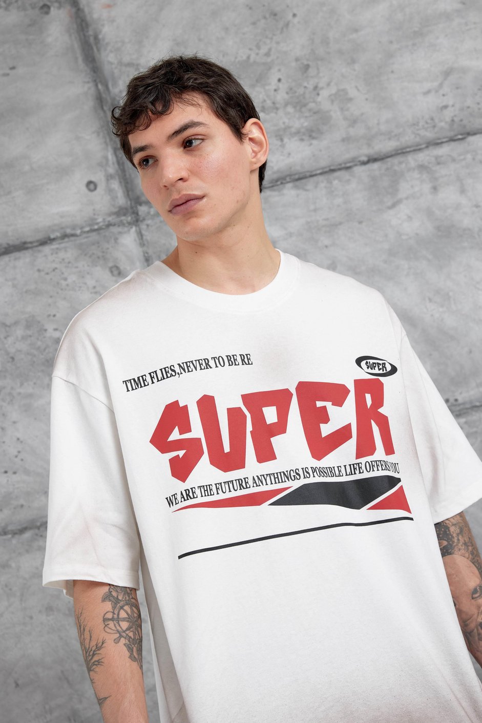 Beyaz Super Yazılı Oversize Tshirt