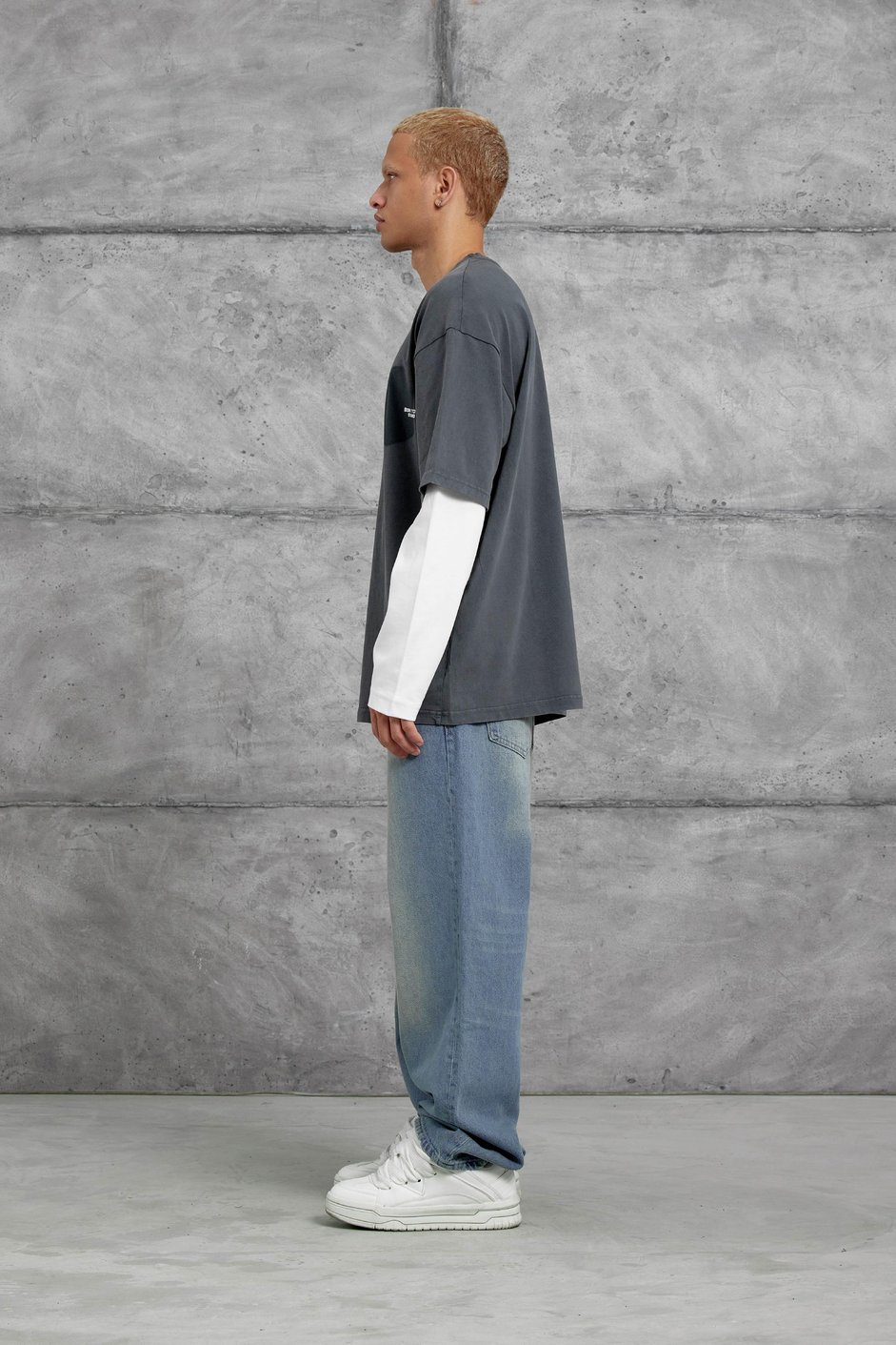 Füme BORN TO STAND YAZILI PARÇA KOLLU SWEATSHIRT