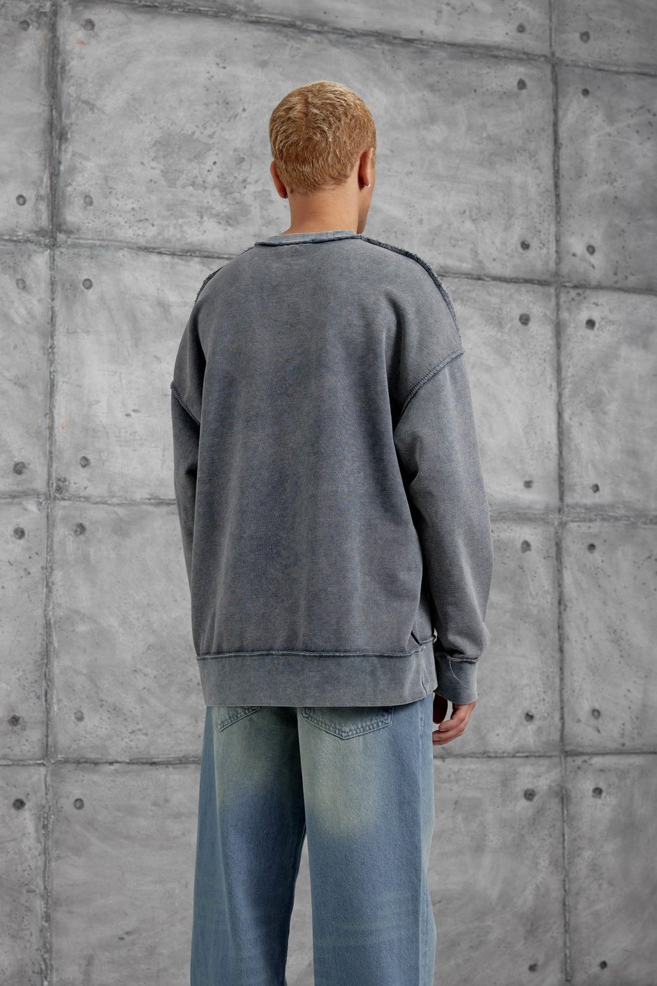 Füme RAW BASKILI OVERSİZE SWEATSHIRT