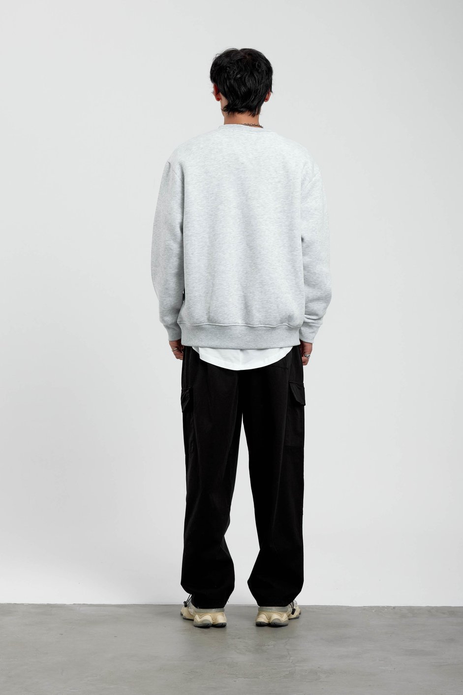 Gri Bisiklet Yaka Basic Şardonlu Sweatshirt
