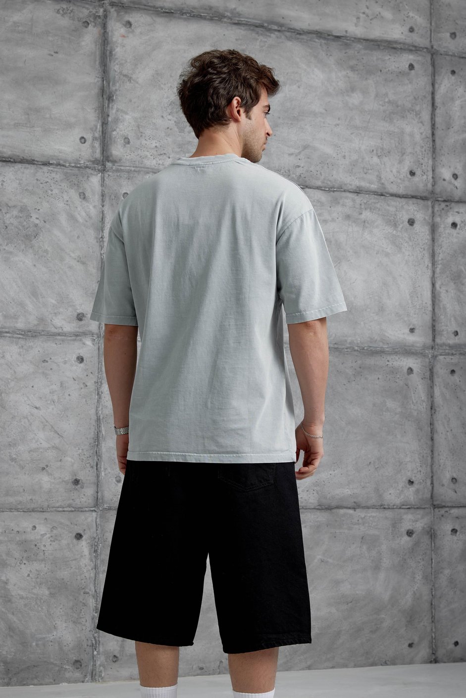 Gri Cepte Rakam Detaylı Yıkamalı Oversize Tshirt