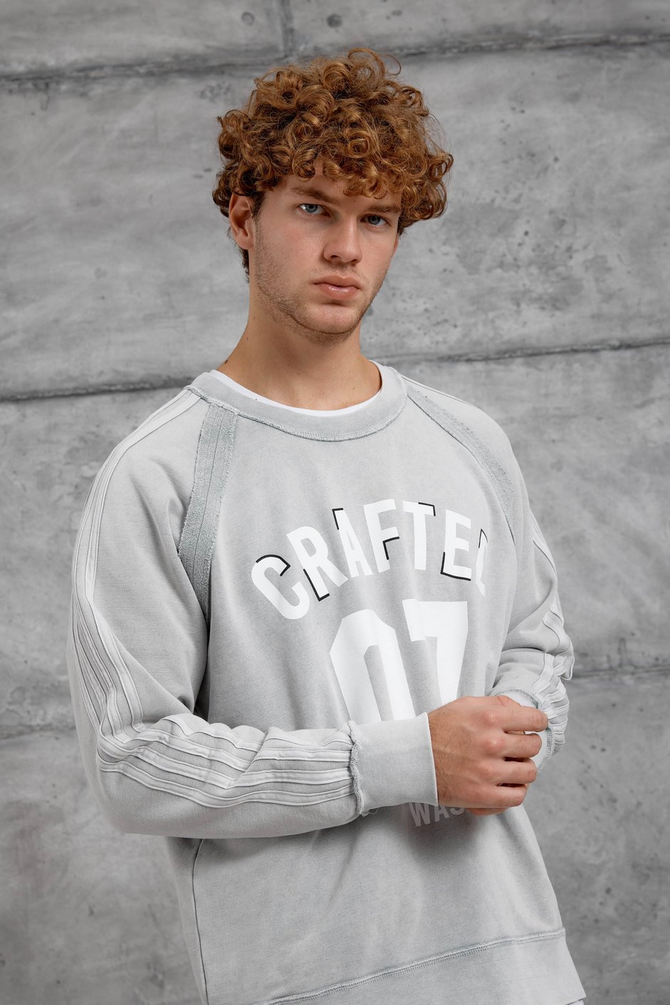 Gri CRAFTED BASKILI YIKAMALI  SWEATSHIRT