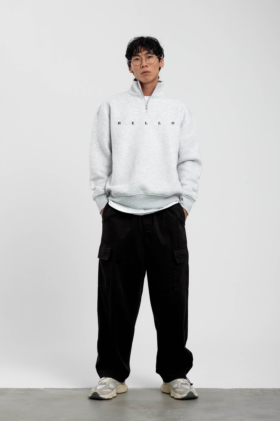 Gri Hello Yazılı Yarım Fermuarlı Sweatshirt