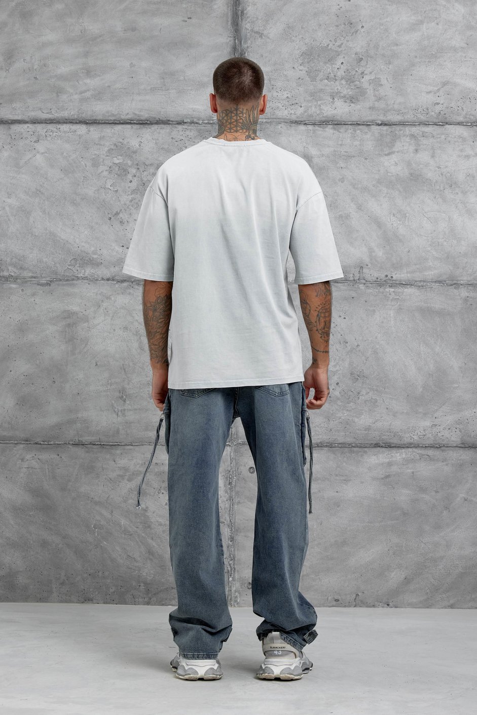Gri İşaretli Yazı Baskılı Yıkamalı Oversize Tshirt