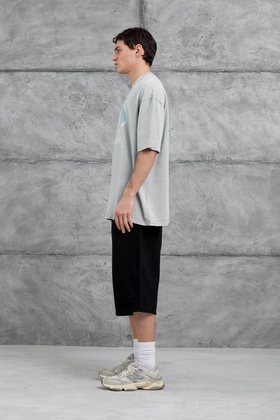 Gri Raw Yazılı Yıkamalı Oversize Tshirt
