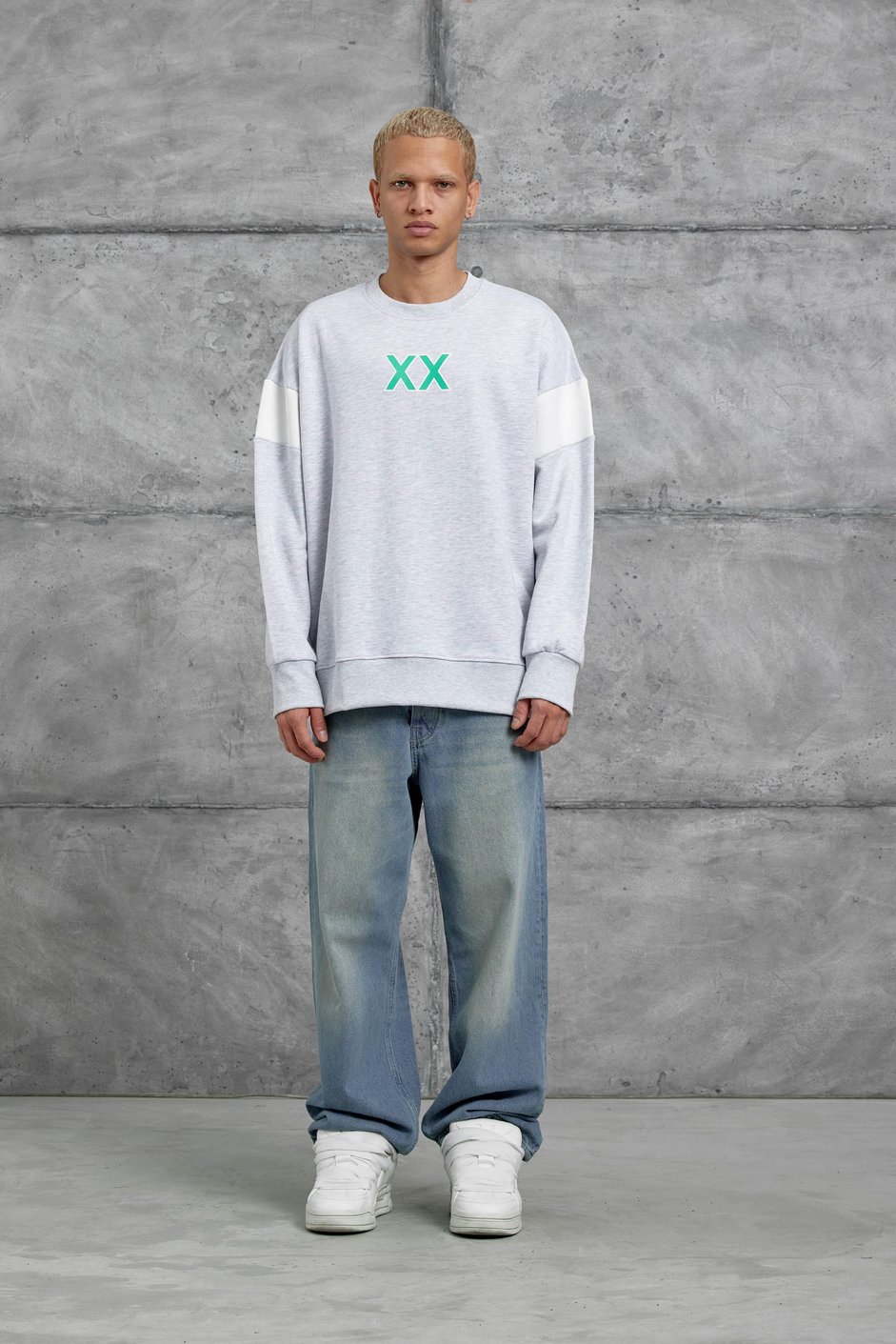 Gri XX BASKILI SWEATSHIRT