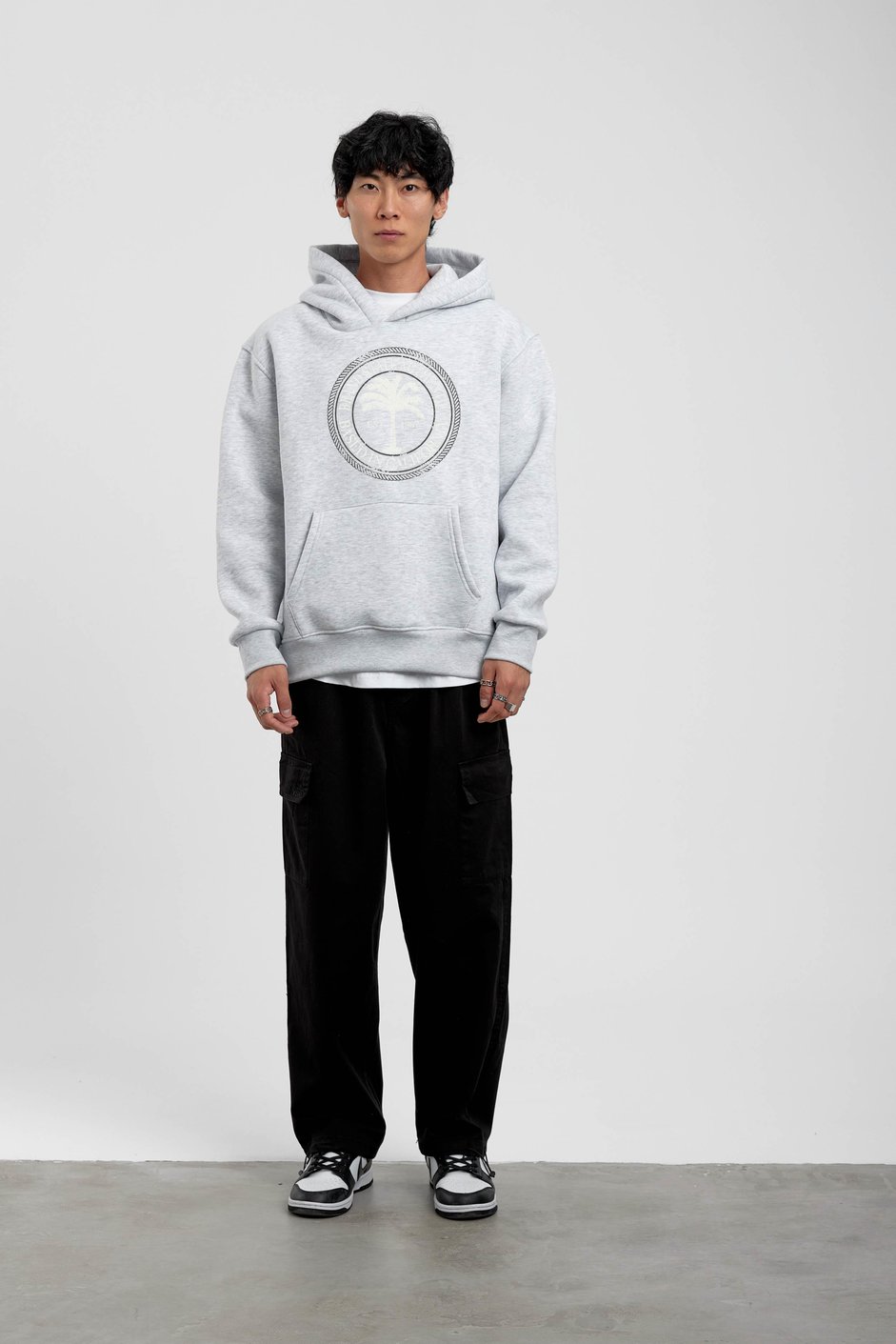 Gri Yazılı Palmiye Baskılı Kapüşonlu Sweatshirt