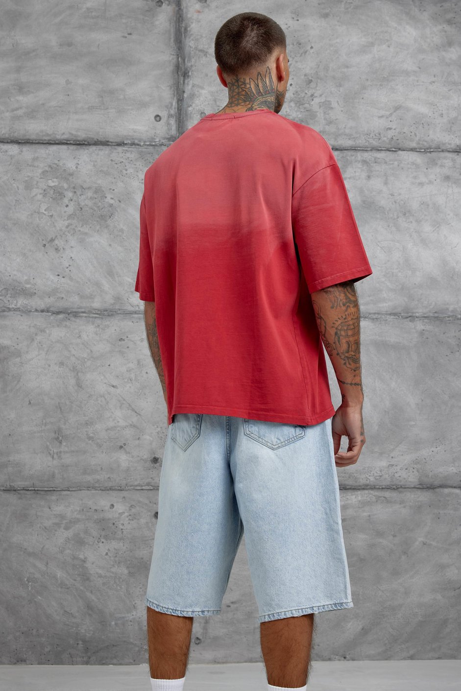 Kırmızı İşaretli Yazı Baskılı Yıkamalı Oversize Tshirt