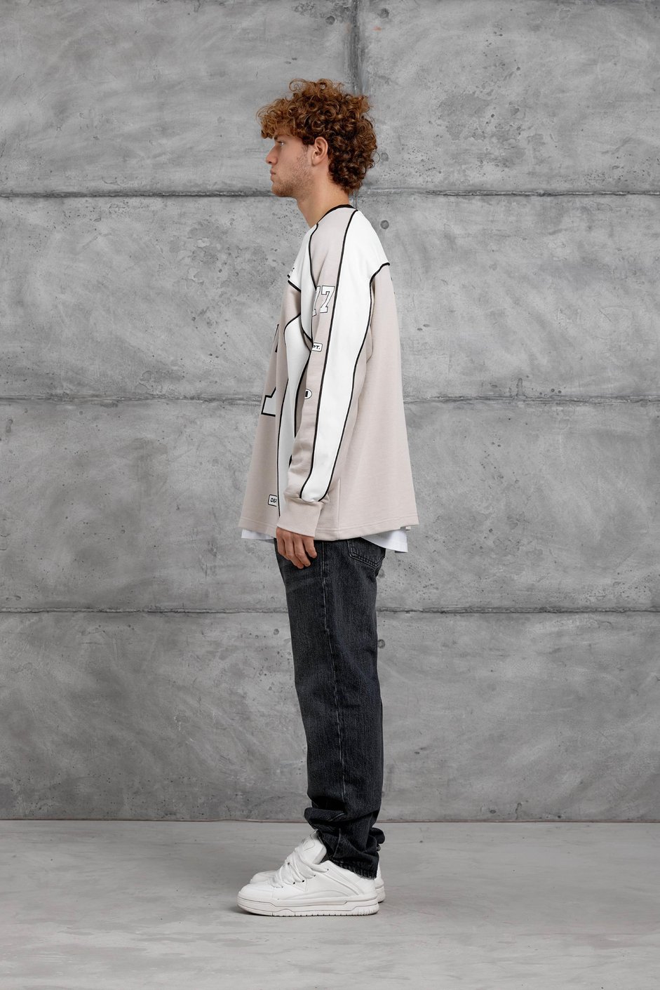 Krem 77 NUMARA OVERSİZE SWEATSHİRT