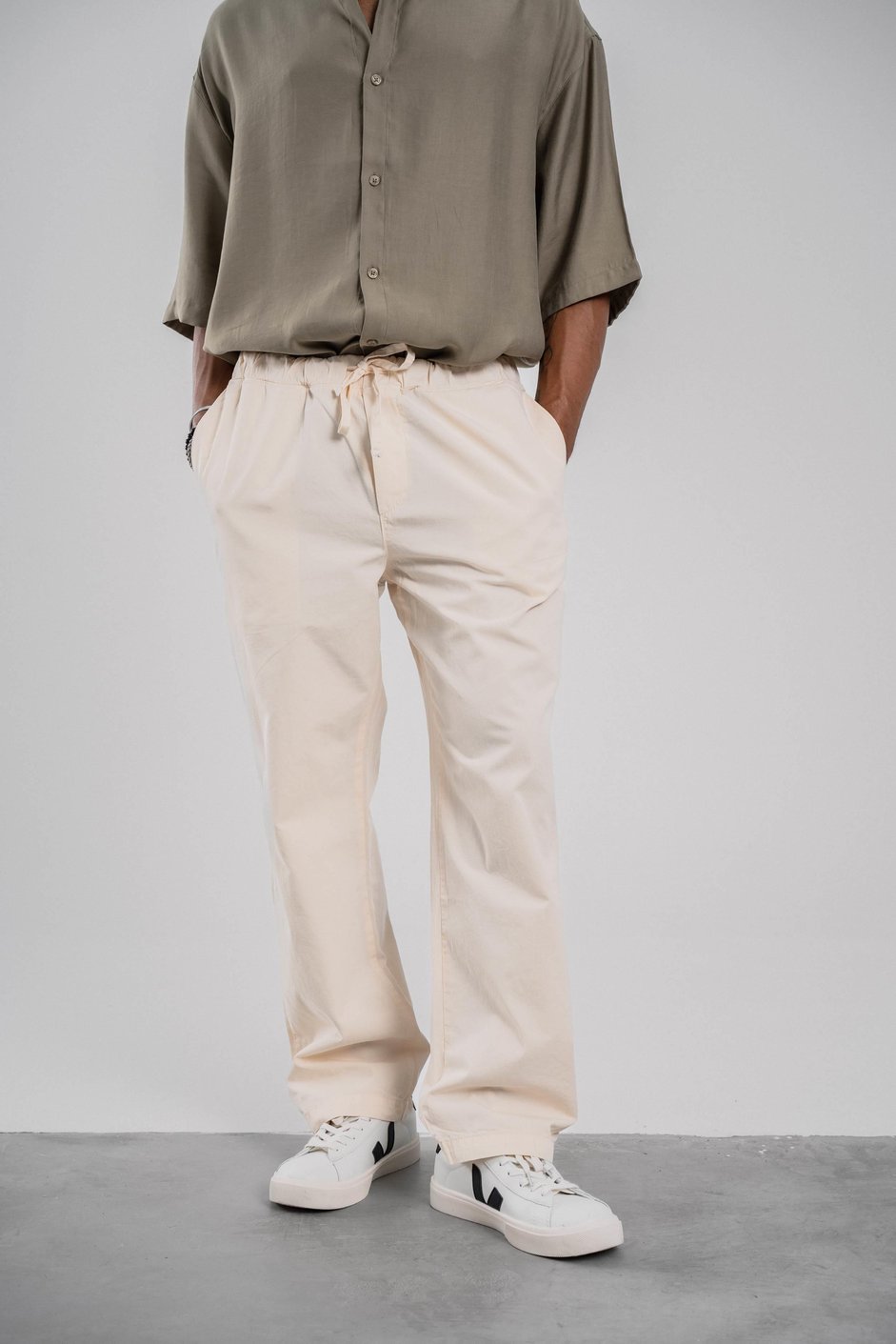 Krem Bol Kesim Gabardin Pantolon