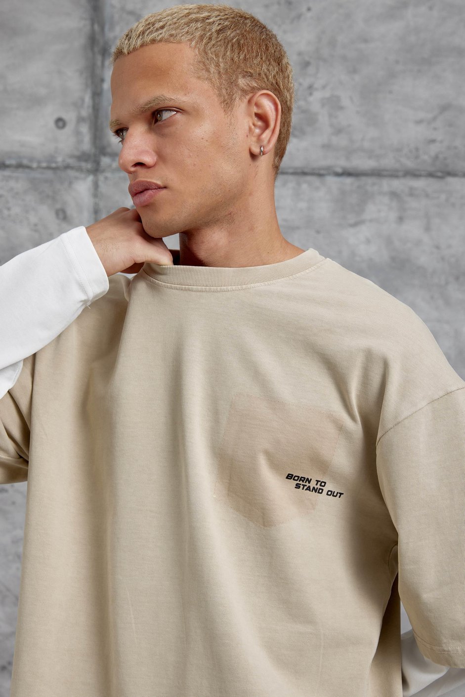 Krem BORN TO STAND YAZILI PARÇA KOLLU SWEATSHIRT
