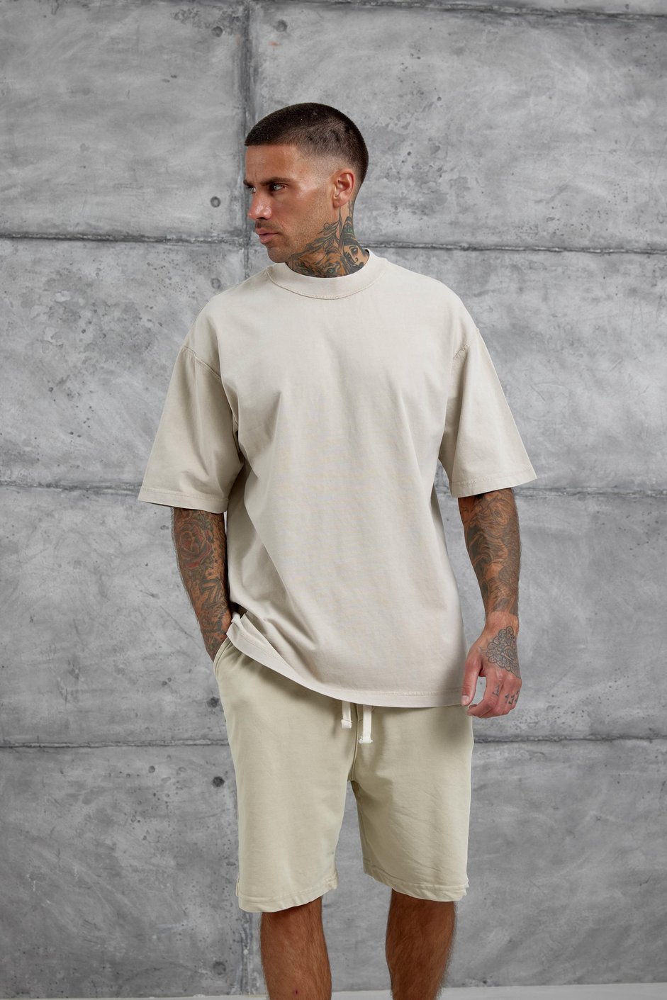 Krem Yıkamalı Oversize Şort