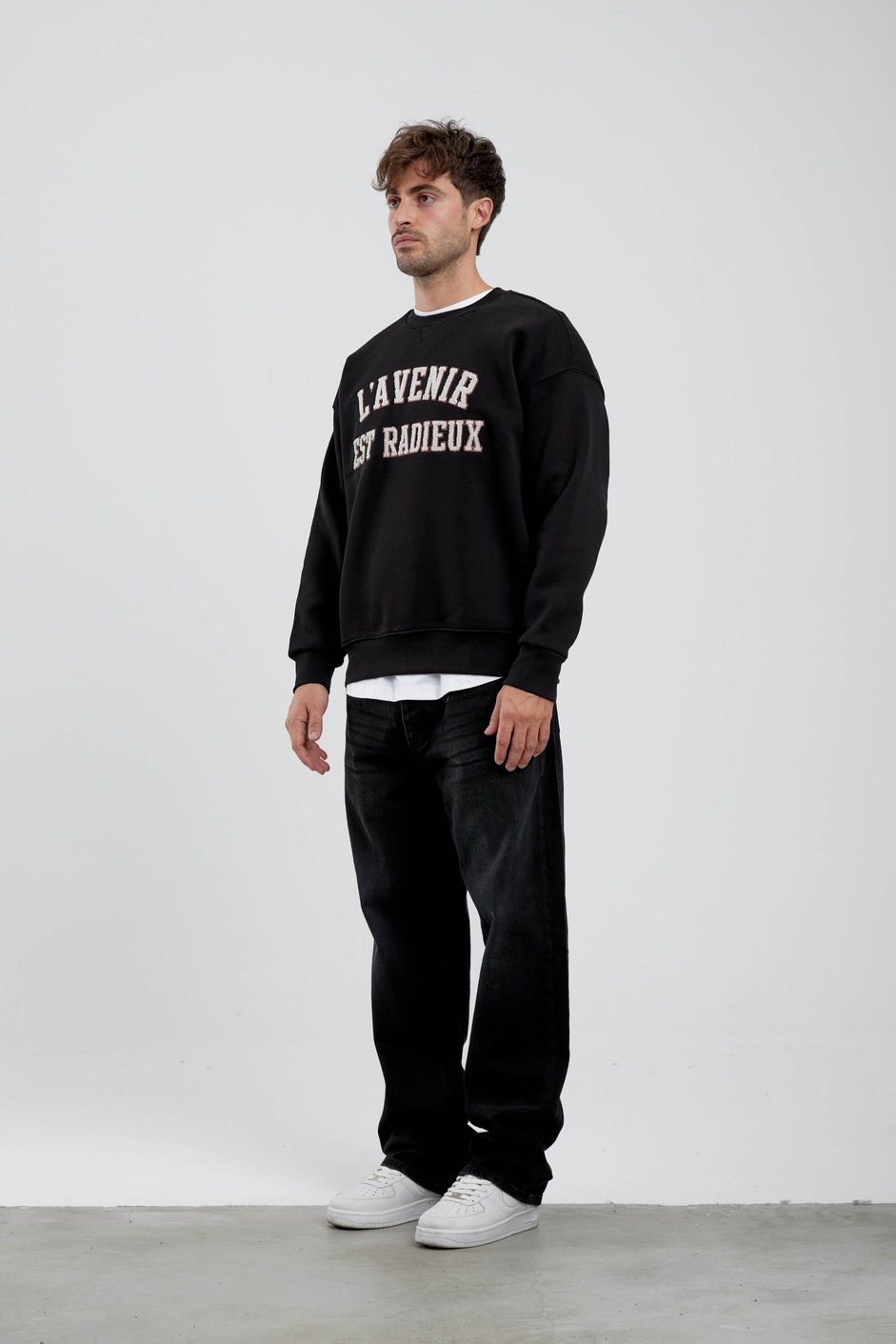 Lavenir Yazılı Siyah Sweatshirt