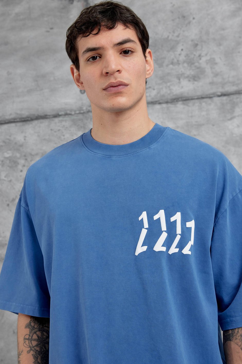 Mavi 1111 Yazılı Yıkamalı Oversize Tshirt
