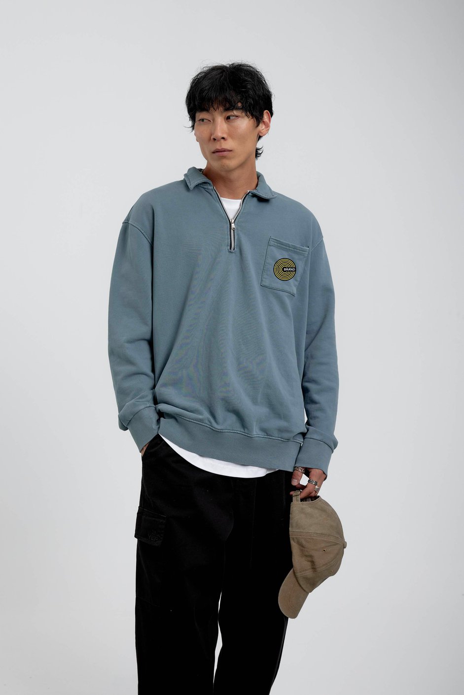Mavi Cebi Brand Yazılı Yakası Fermuarlı Sweatshirt