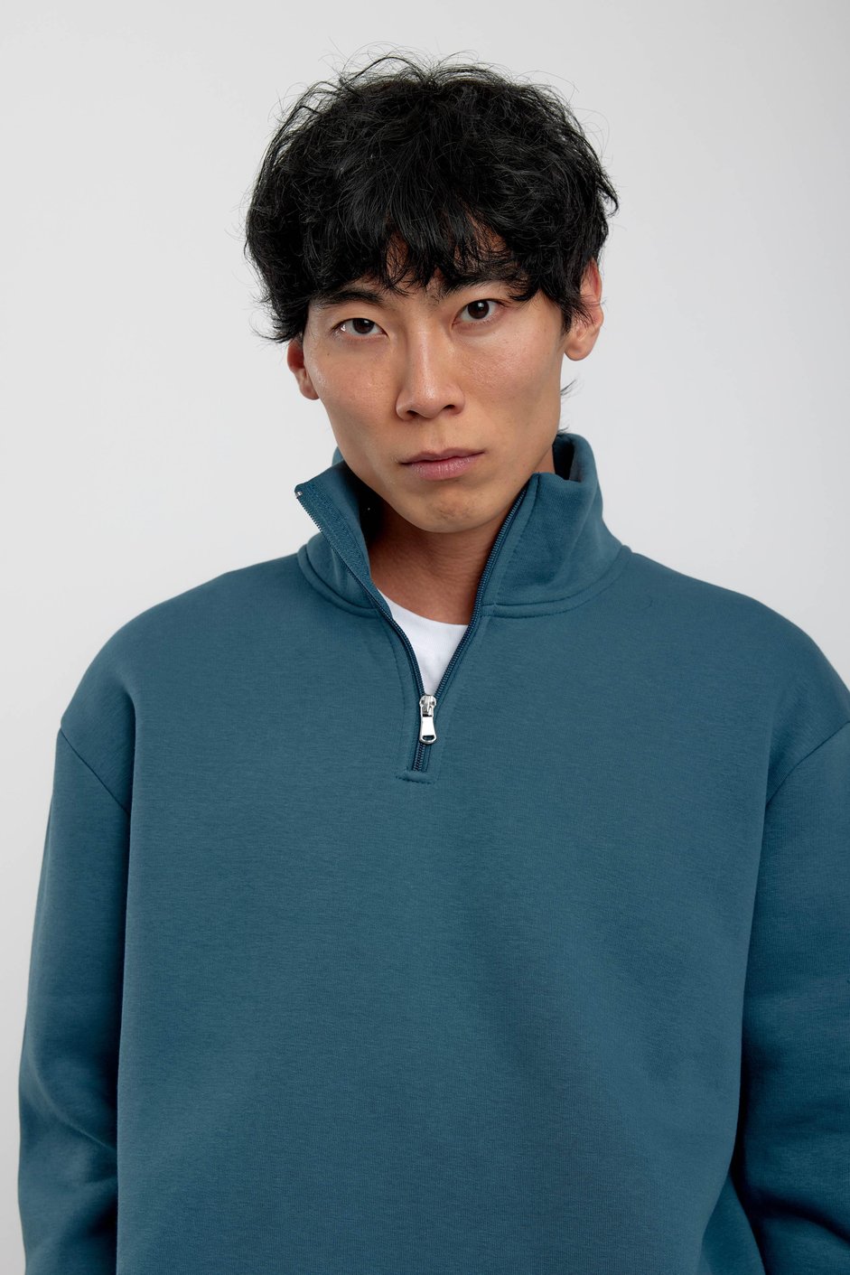 Mavi Yakası Fermuarlı Basic Şardonlu Sweatshirt