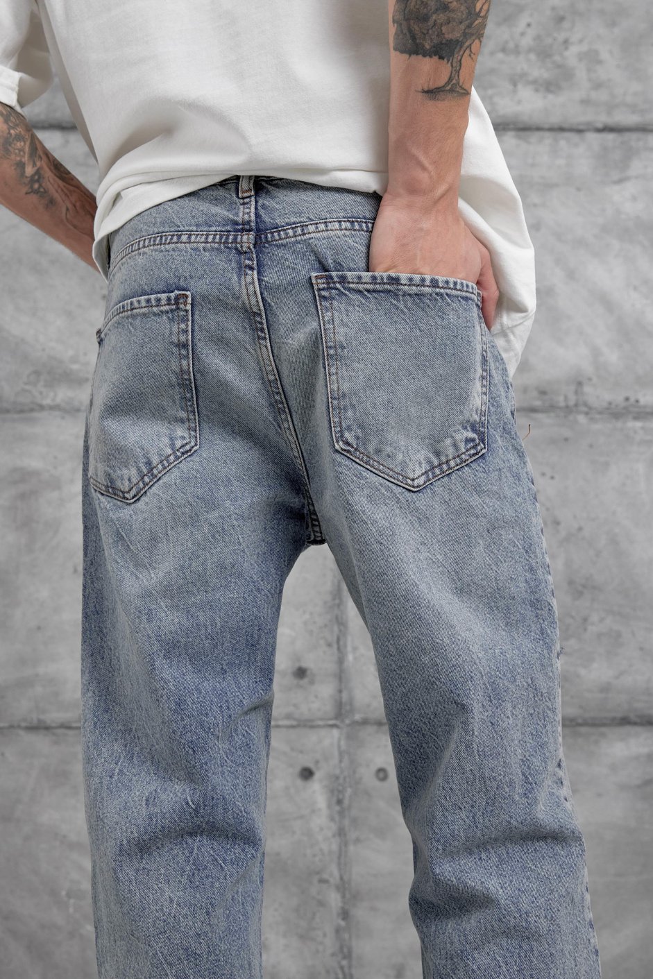 Mavi Yırtık Detaylı Baggy Jean