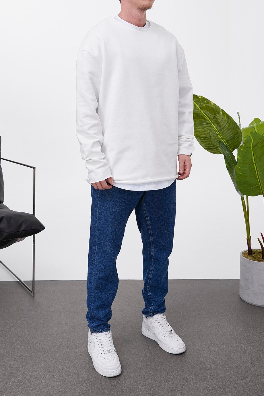 Nomarc Pis Yaka Beyaz Sweatshirt