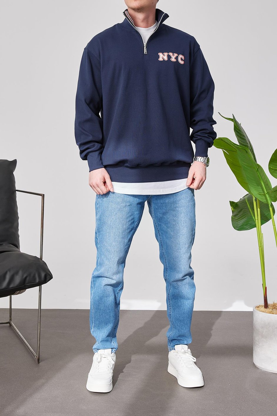 NYC Yakası Fermuarlı Lacivert Sweatshirt