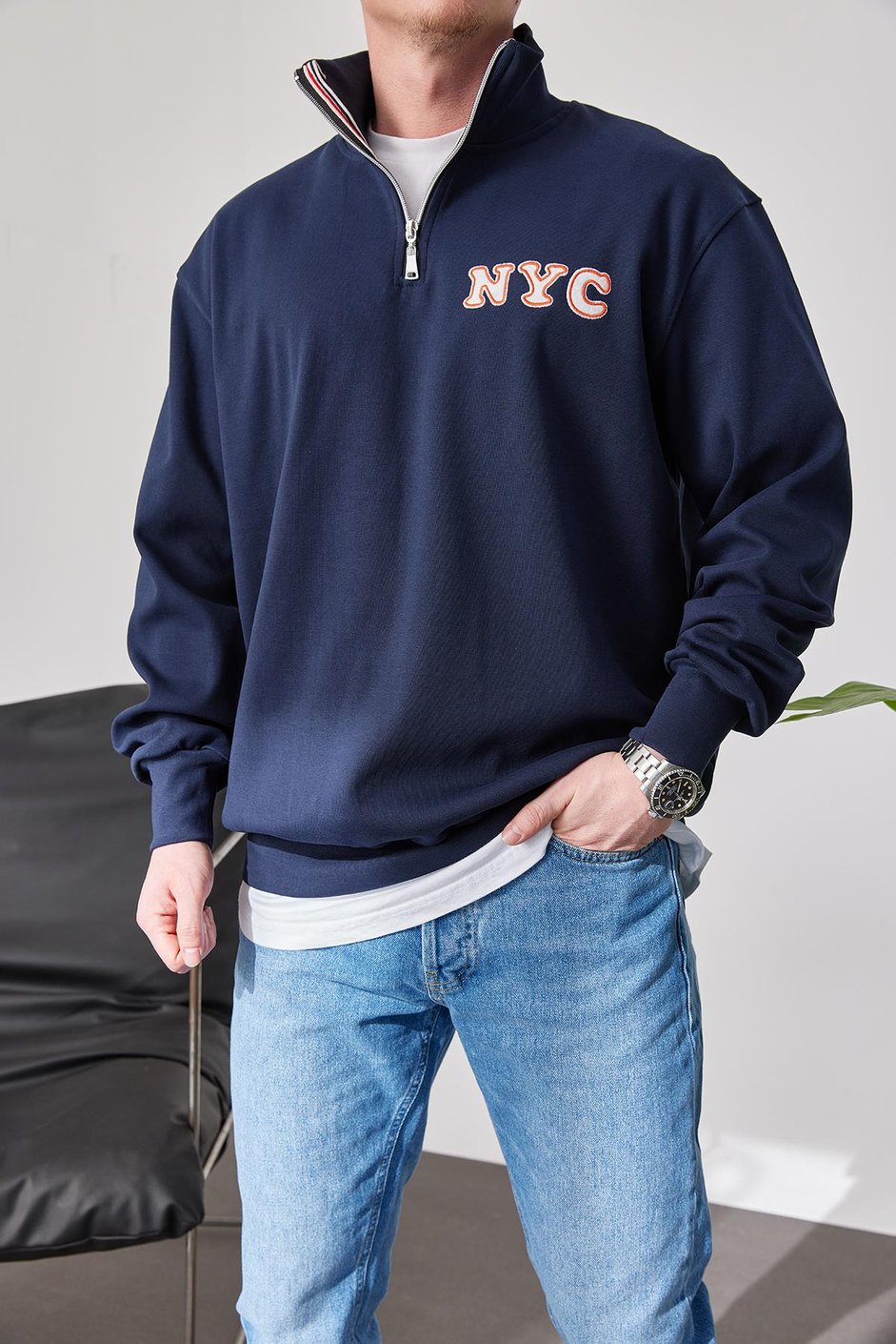 NYC Yakası Fermuarlı Lacivert Sweatshirt