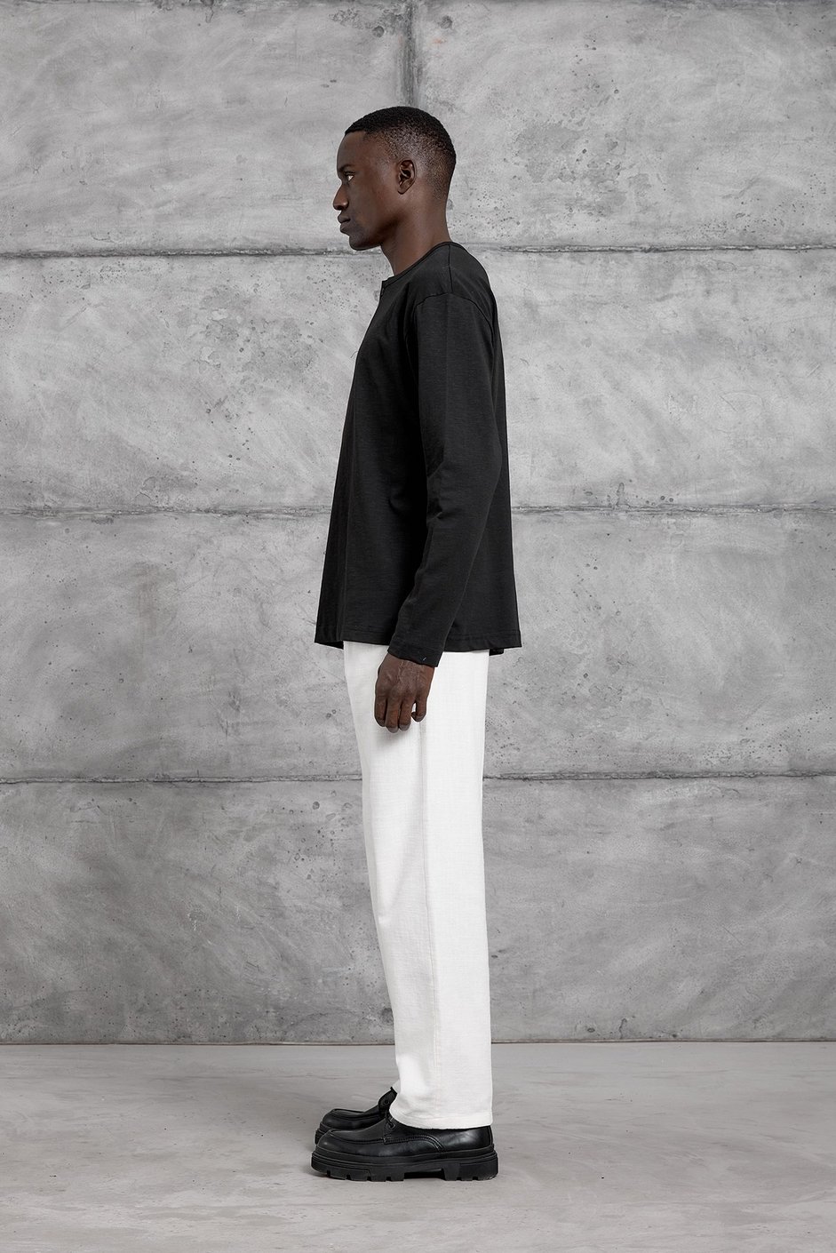Siyah DÜĞMELİ OVERSIZE SWEATSHIRT