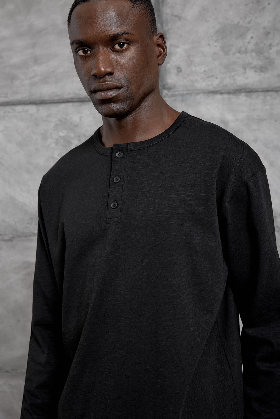 Siyah DÜĞMELİ OVERSIZE SWEATSHIRT