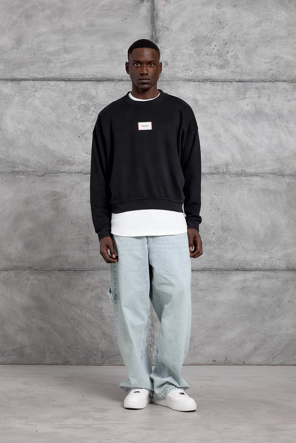 Siyah ETİKETLİ OVERSIZE SWEATSHIRT