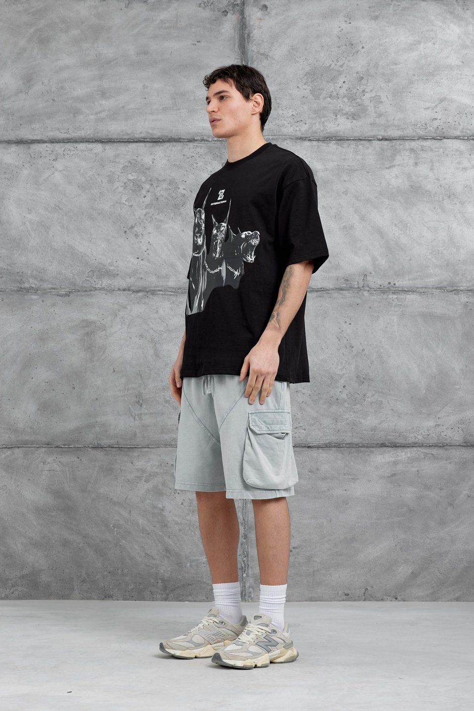 Siyah İnternational Yazılı Resimli Oversize Tshirt