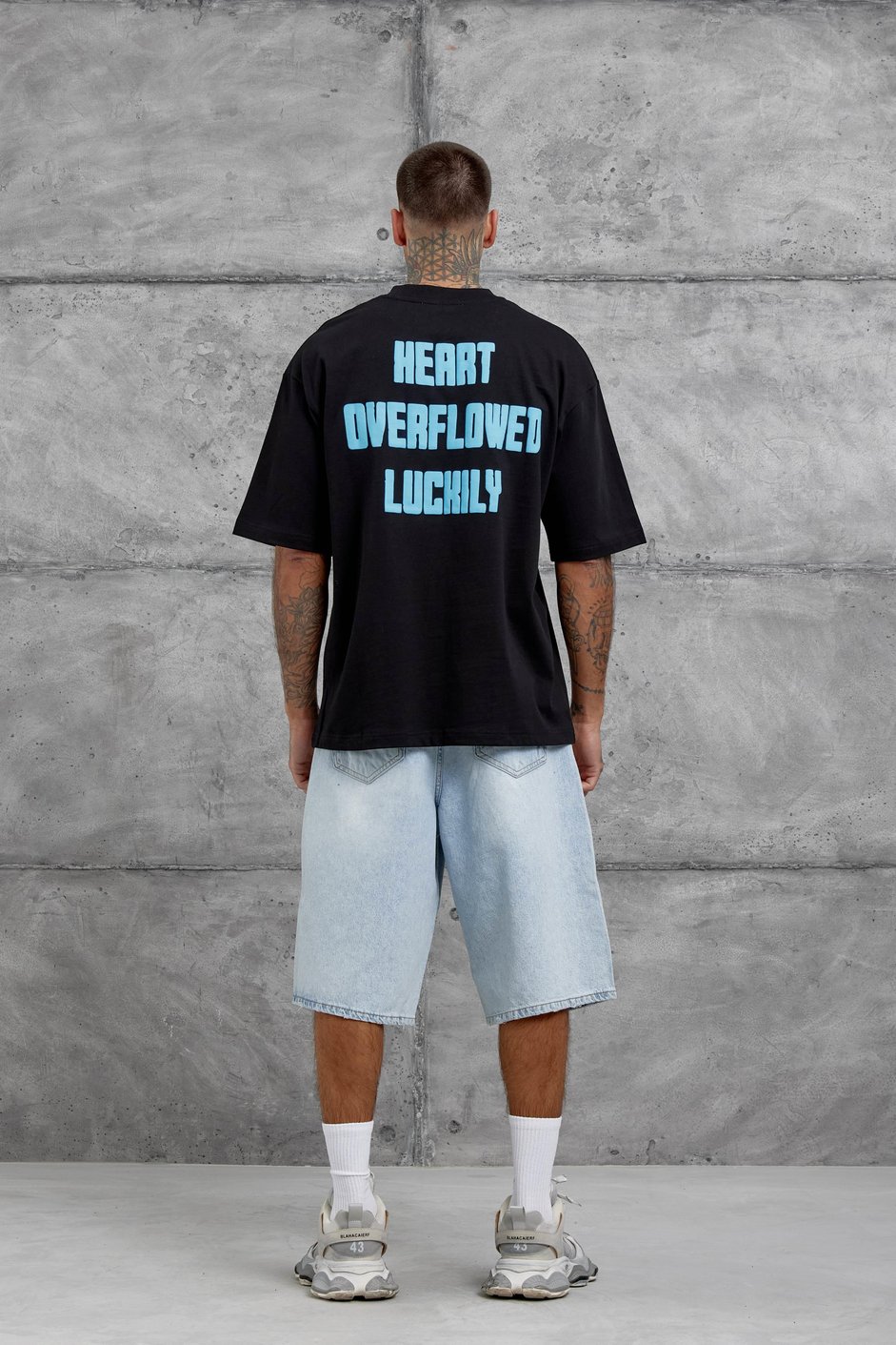 Siyah Kalp Küpür Baskılı Oversize Tshirt