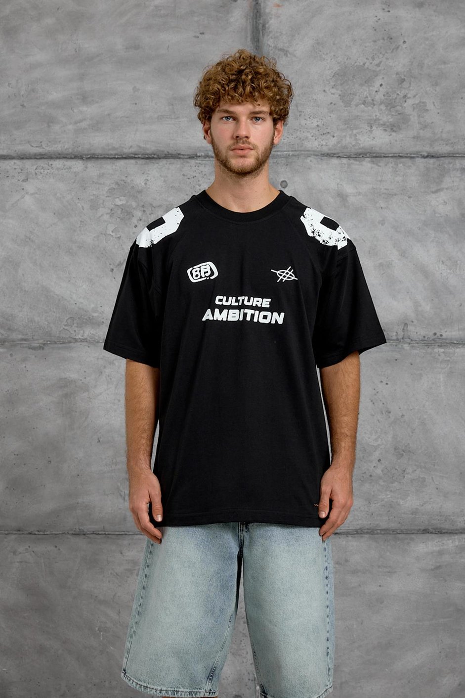 Siyah OMUZ RAKAM BASKI OVERSIZE TSHIRT