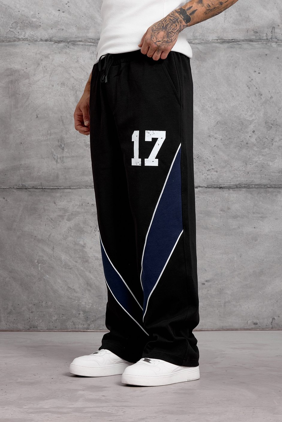 Siyah ŞERİTLİ 17 RAKAM BAGGY EŞOFMAN ALTI